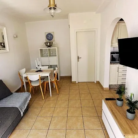 With Bbq And Pool In Vilamoura * Quarteira