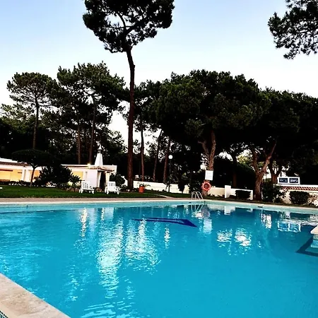 With Bbq And Pool In Vilamoura *