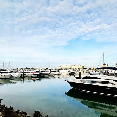 With Bbq And Pool In Vilamoura