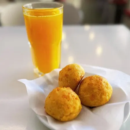 With Bbq And Pool In Vilamoura Casa de Férias Quarteira