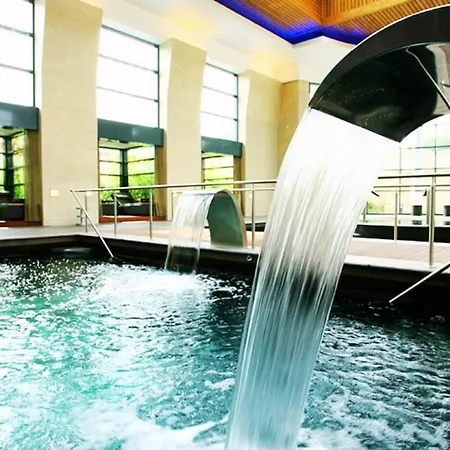 With Bbq And Pool In Vilamoura Casa de Férias Quarteira