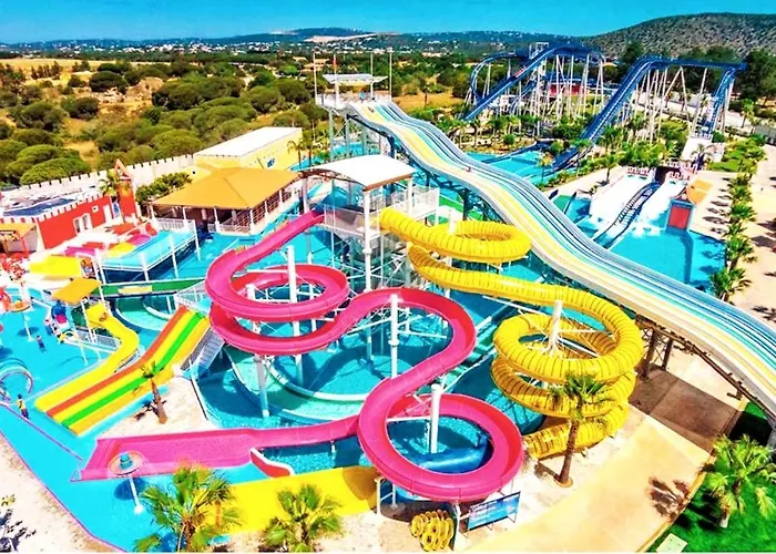 With Bbq And Pool In Vilamoura *