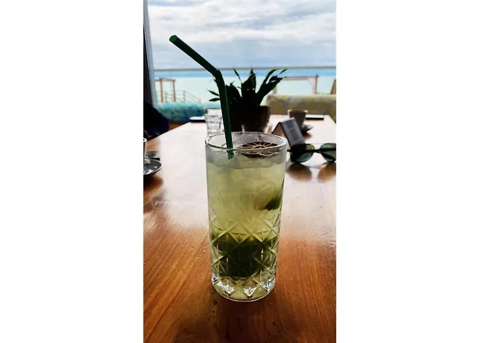 With Bbq And Pool In Vilamoura Quarteira