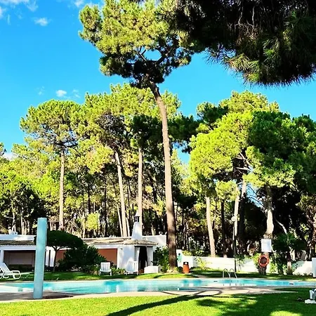 Сasa de vacaciones With Bbq And Pool In Vilamoura Quarteira