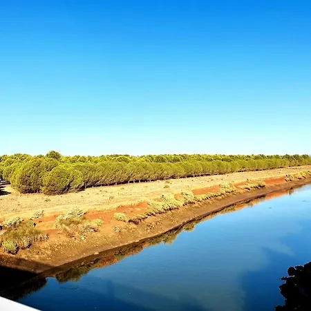 With Bbq And Pool In Vilamoura *