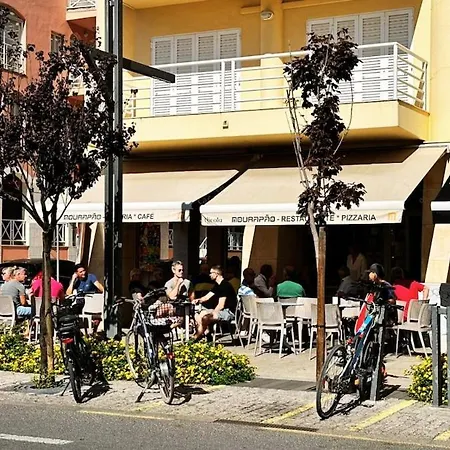 With Bbq And Pool In Vilamoura *