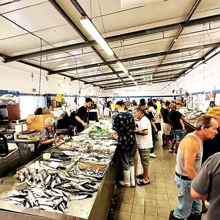 With Bbq And Pool In Vilamoura Дом отдыха