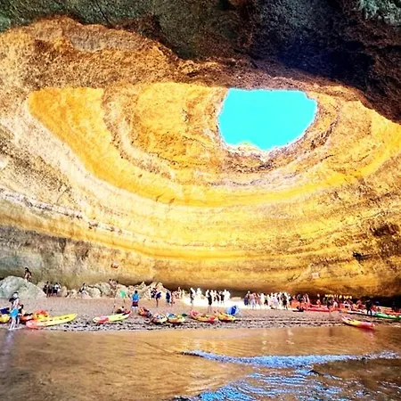 With Bbq And Pool In Vilamoura