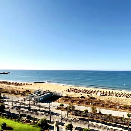 With Bbq And Pool In Vilamoura Дом отдыха