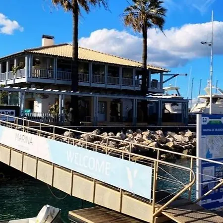 With Bbq And Pool In Vilamoura